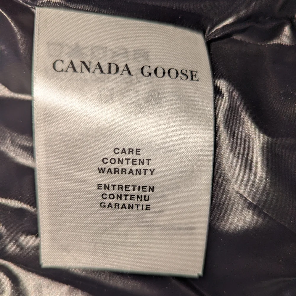 Canada Goose White Puffer Jacket with Hood. Note: This Jacket Runs Small. - Picture 6 of 11